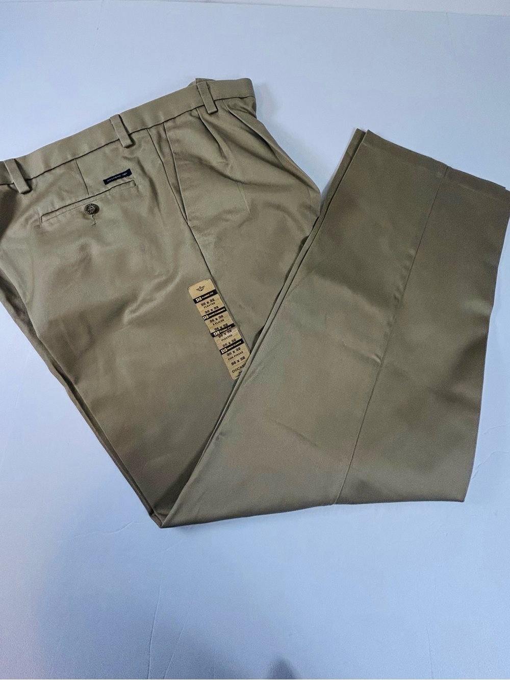 NWT Dockers Men's Khaki Dress Pants - Classic pleated Front